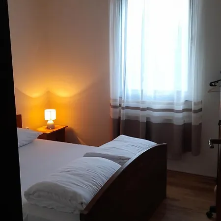 Apartment Tarski Konaci Mitrovac Room photo