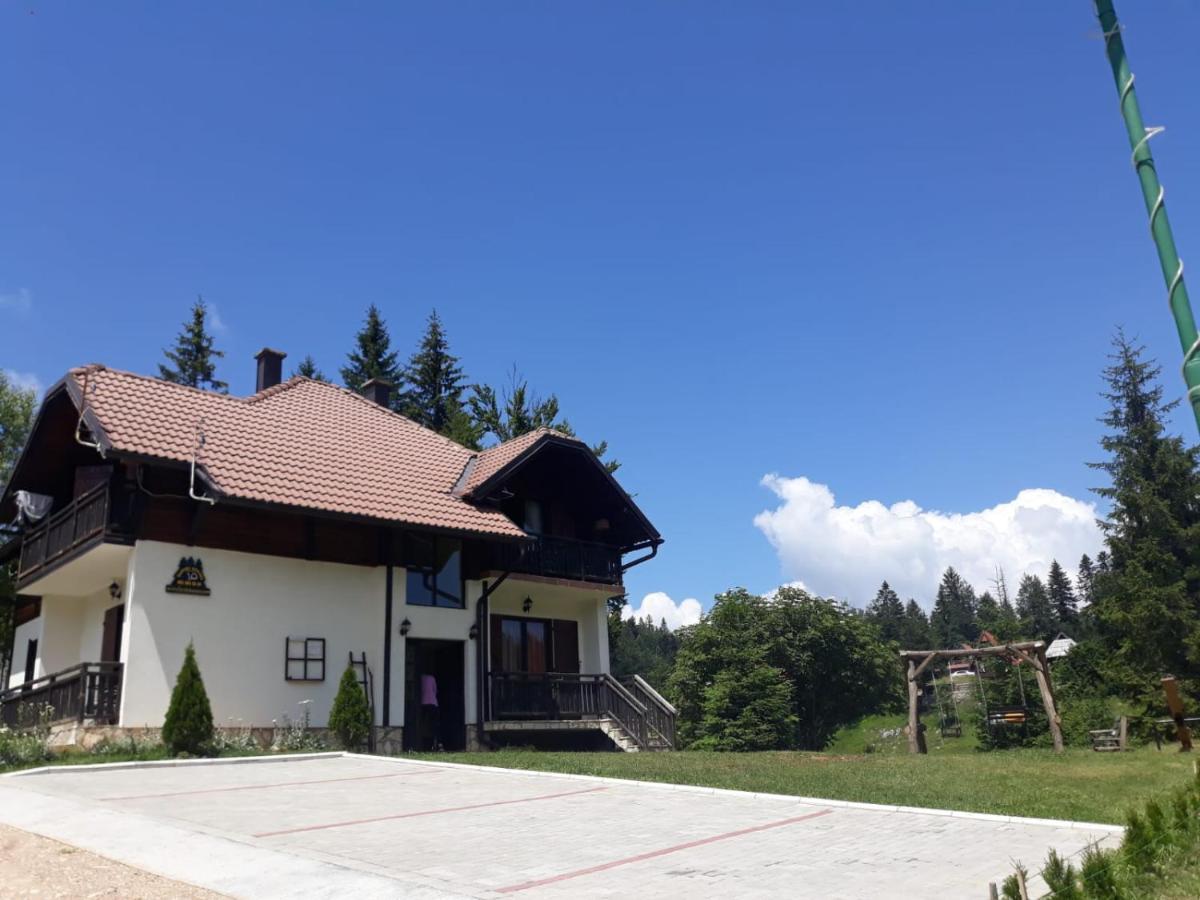 Tarski Konaci * Mitrovac